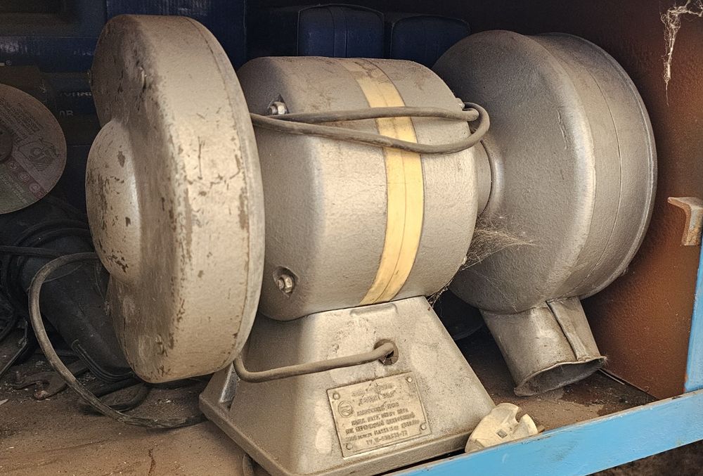 Чарх сотилади СССР