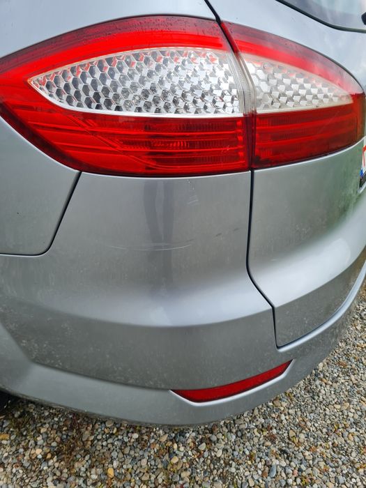 Ford mondeo 1.6 benzinā
