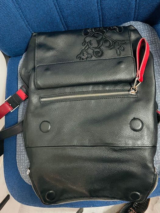 Vând geantă Desigual