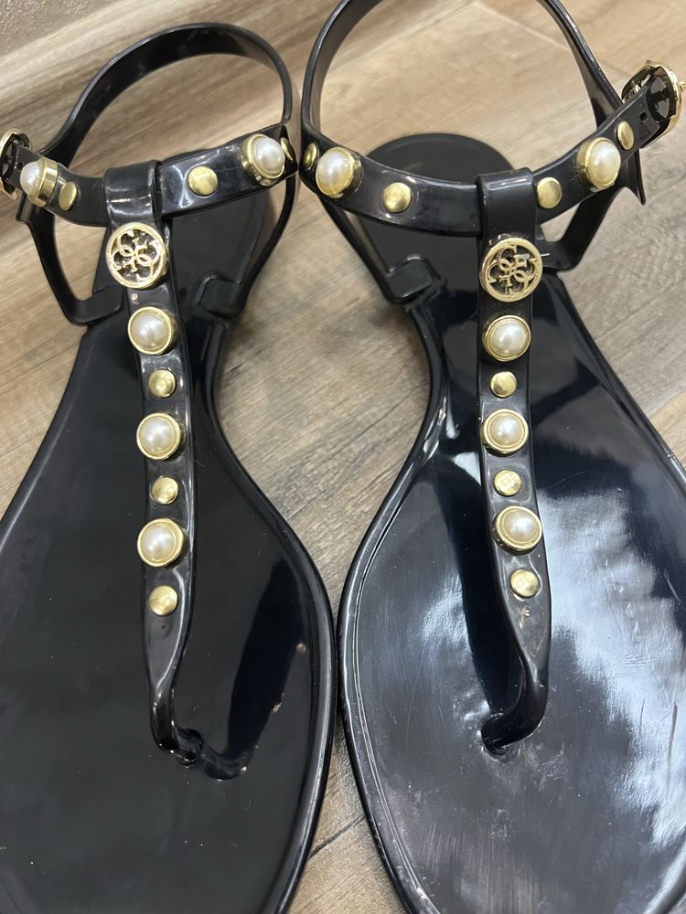 Сандали Guess, Zara