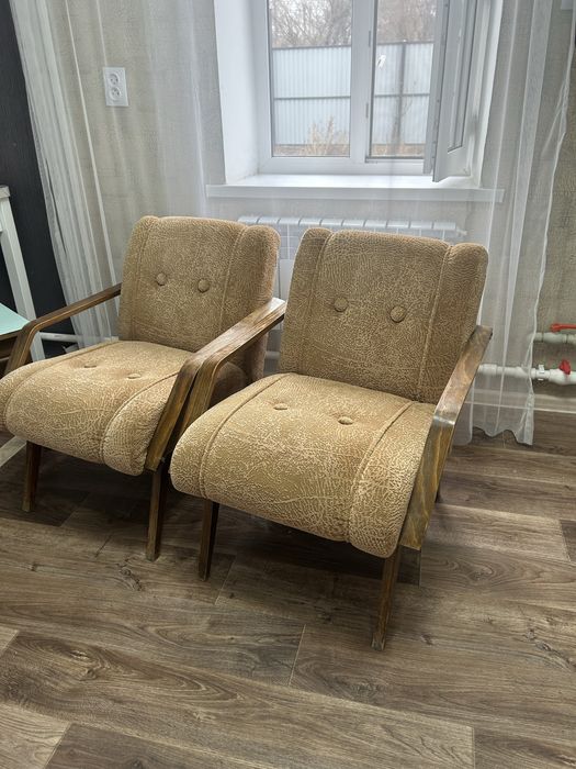 Продум хорошие качественные кресла