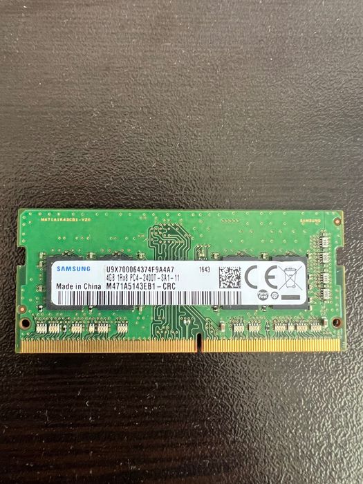 RAM Samsung 4GB DDR4
2400MHZ