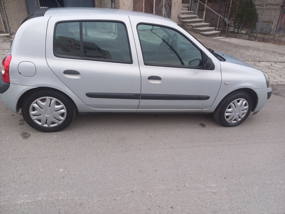 Reno Clio       .