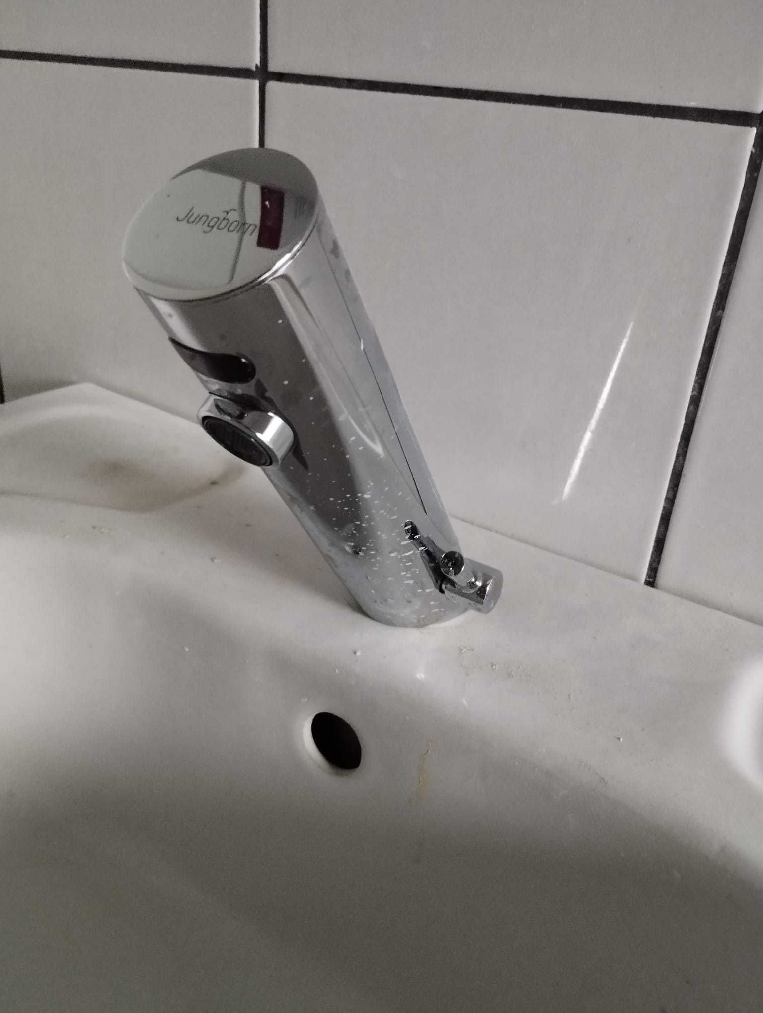 Servicii Instalații Sanitare,Termice & MontajAer Condiționat |