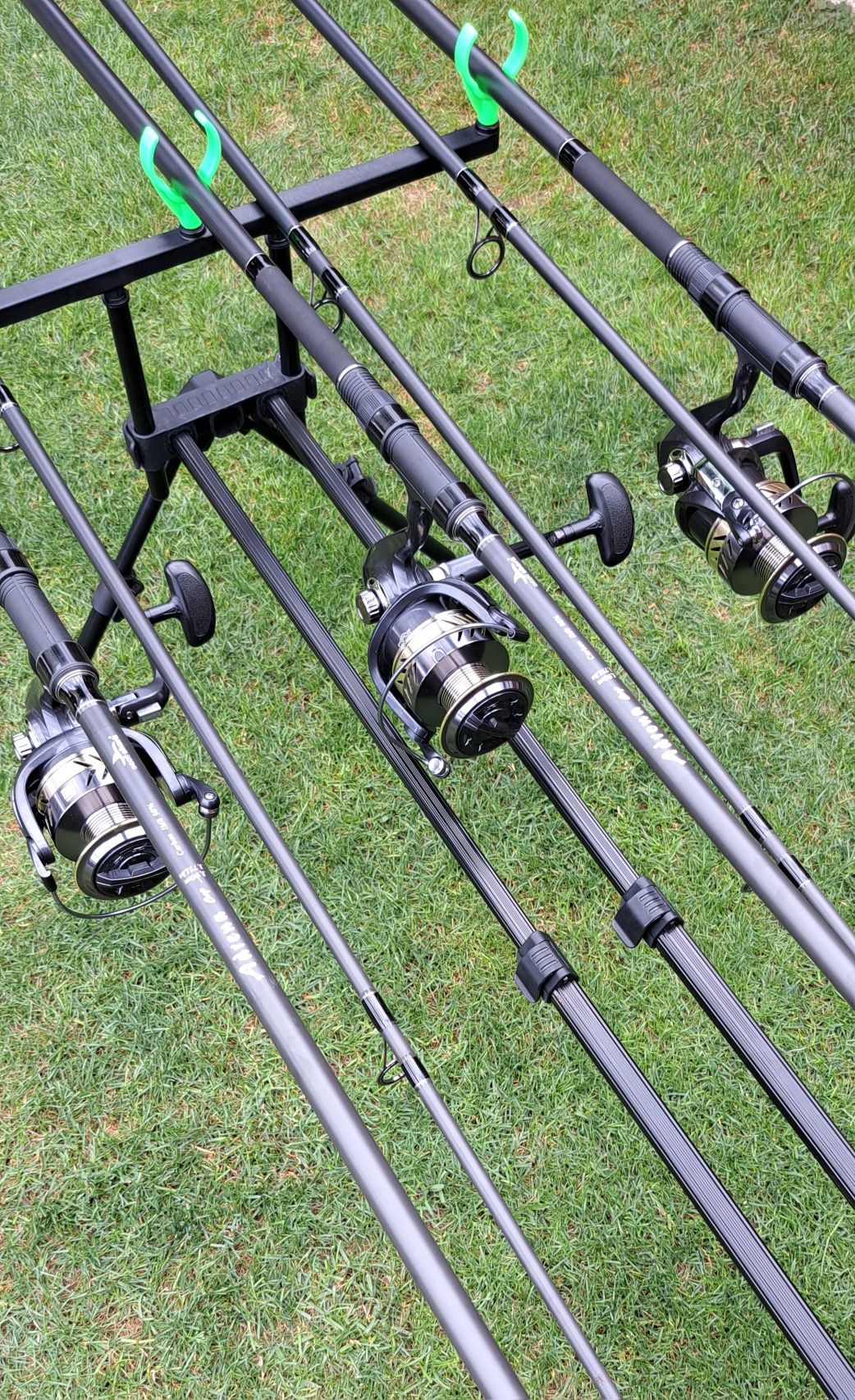 Set Pescuit,3 Lansete 3,90m,3,75 LBS+3 Mulinete 12.000+Rod Pod+Senzori