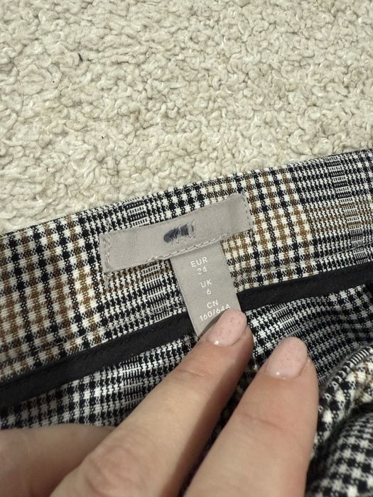 Pantsloni carouri H&M marimea 34