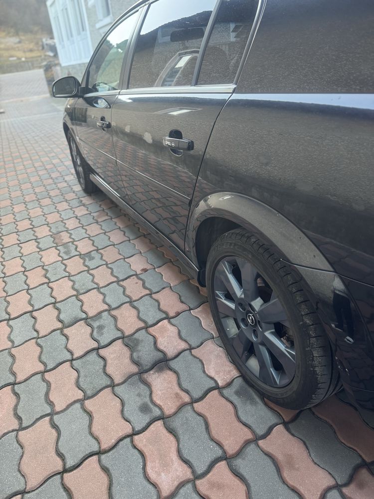 Opel Signum 2007 1.9 CDTI