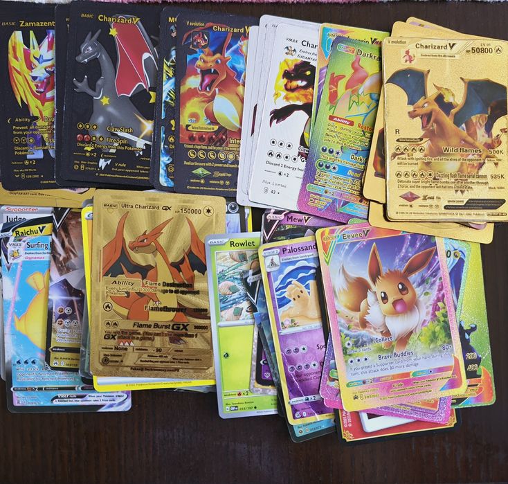 Cartonase Pokemon și catalog cartonașe