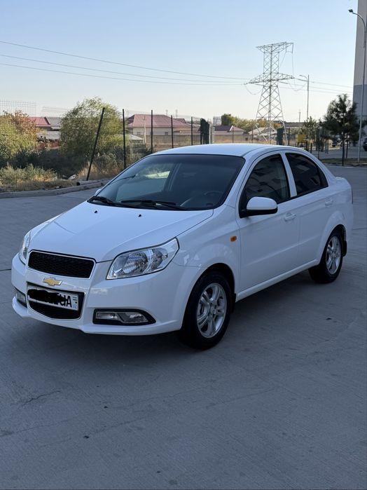 Neksiya 3 Avtamat karobka sotiladi