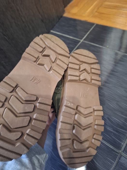 Боти запмомче 28 ш 29 номер