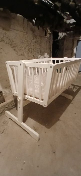Patut de copii aproape nou