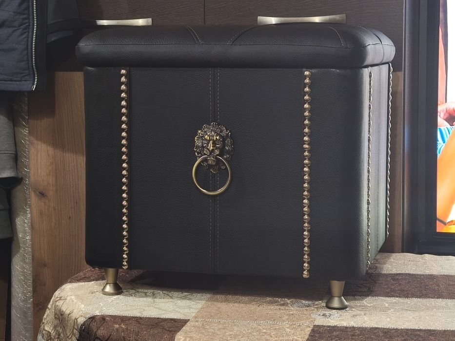 Продавам табуретка с ракла