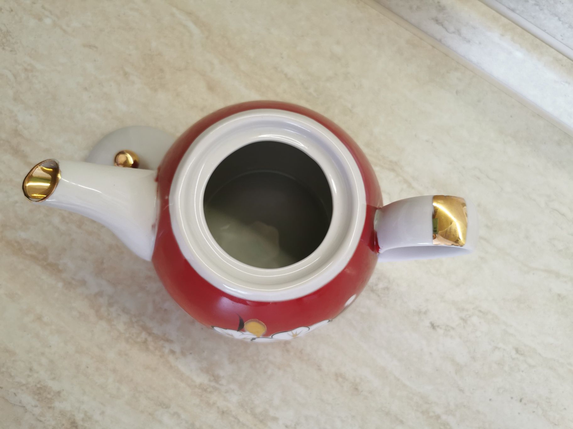 Руски порцелан червен чайник
