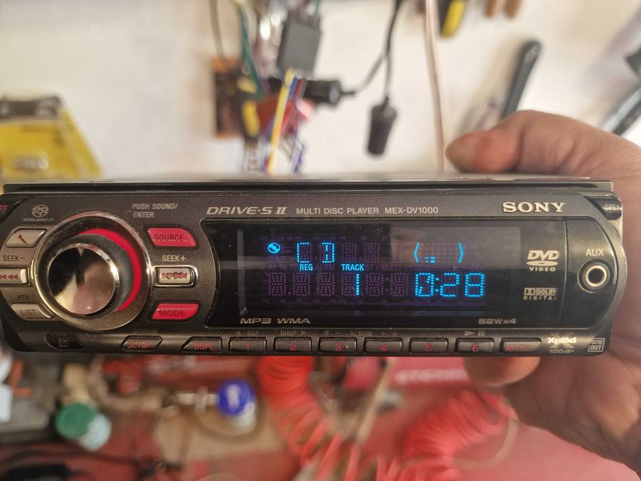 продавам следните авто радиа - JVC, Pioneer, Sony