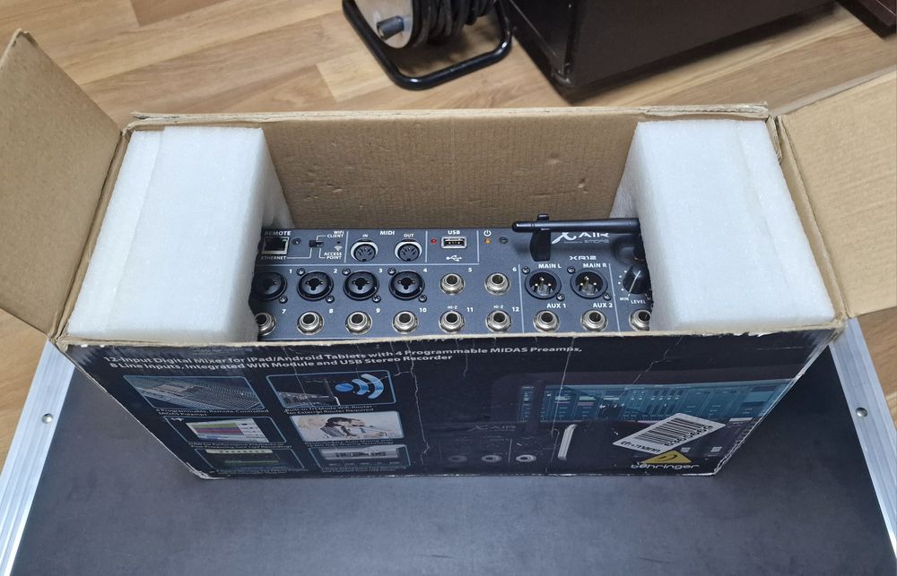 Mixer digital Behringer xr 12