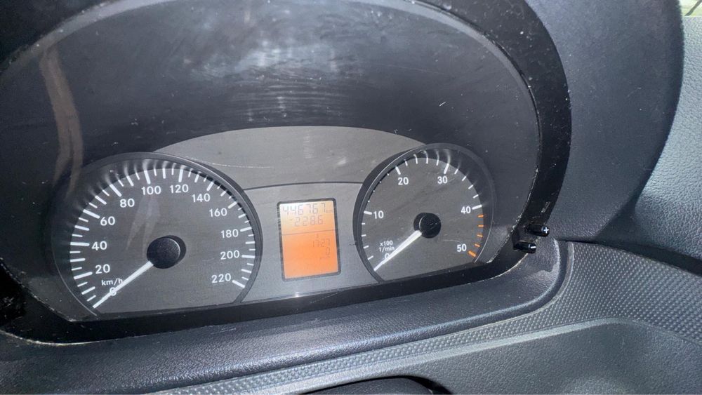 Mercedes Vito  Long