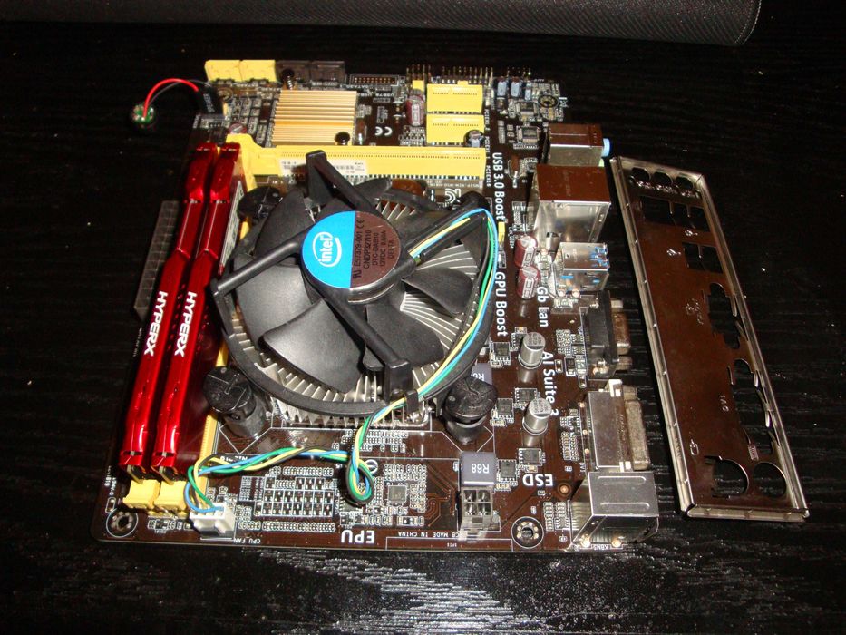 Placa de baza Asus H81M-k procesor i5 4690 3.9Ghz 8GB DDR3 1866