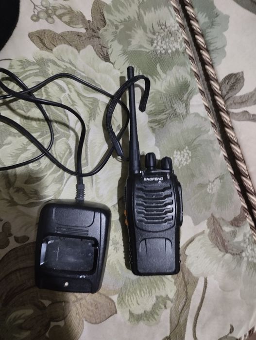 Продам рация для офицат ки