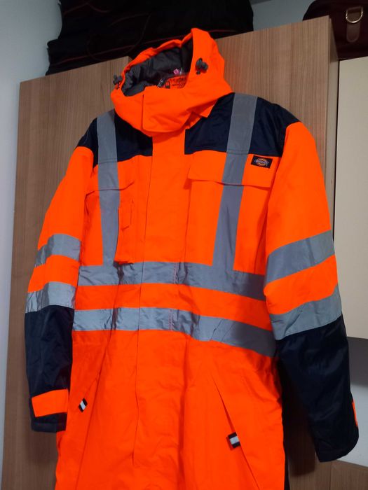 Combinezon Dickies matlasat de iarna