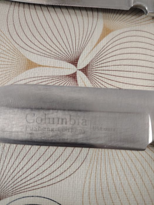 Vînd cuțite + briceage vînătoare  450 tot  setul!