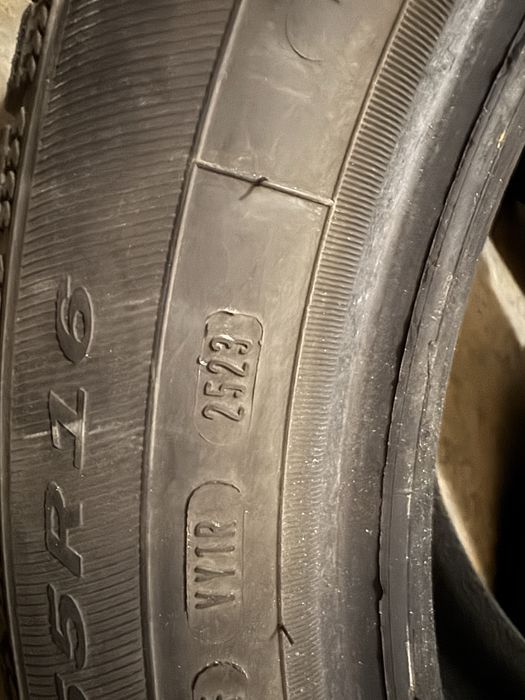 Зимни гуми 205/55/16 дот 23 Debica Frigo