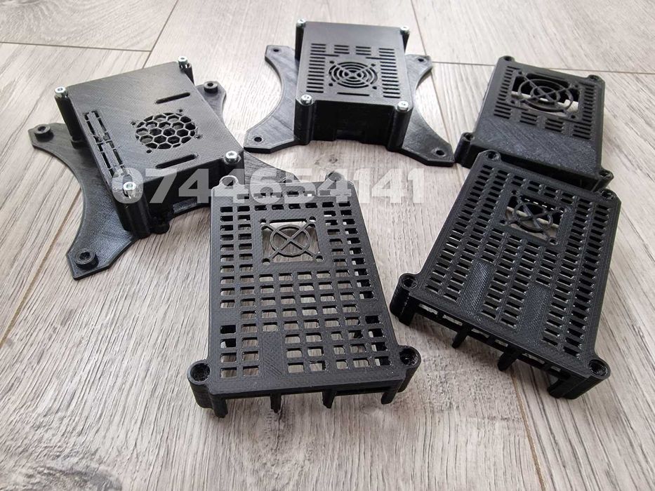 Carcasa Raspberry Pi 3B+/4B, montare VESA 100, printata 3D, PLA+