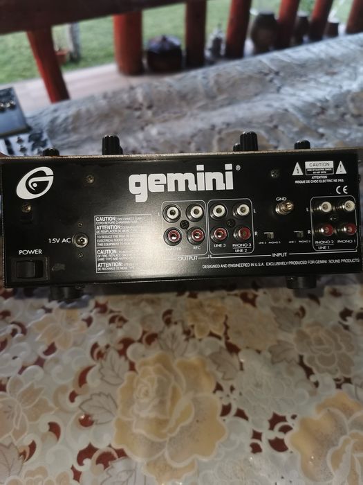 Mixere orizontale Mackie,Behringer,Citronic,Gemini. Marshall Woburn