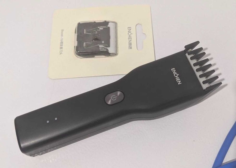 Aparat de tuns / clipper cu acumulator Enchen (MI)