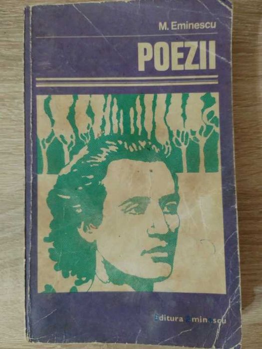 Carte ”Poezii ” Mihai Eminescu