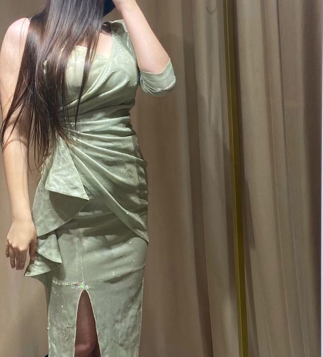 Б/у продаются платья