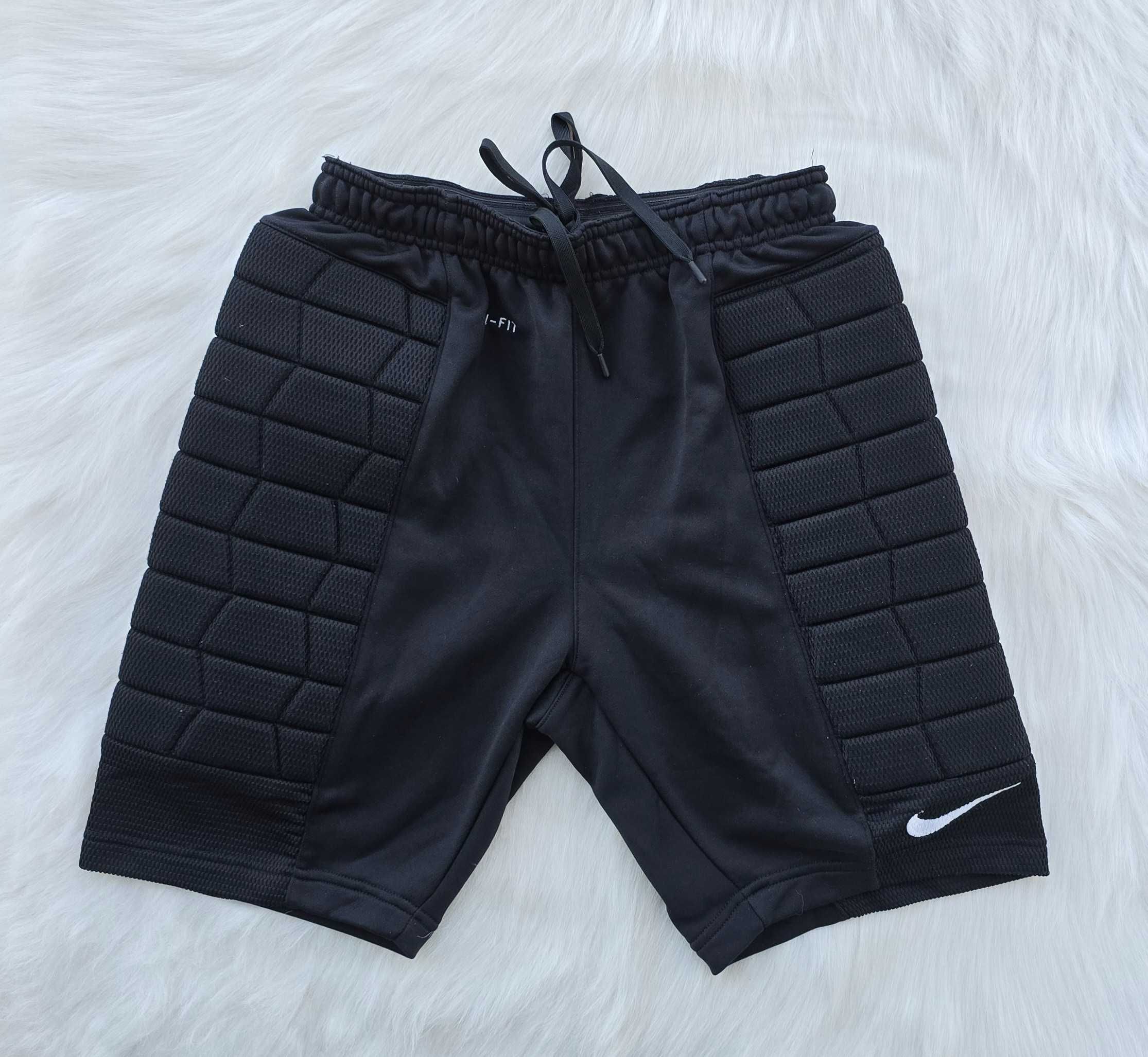 Вратарски шорти Nike размер S