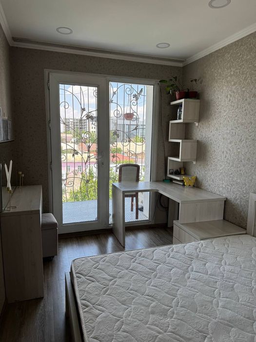 Юнусабад продается 3 комнатная квартира