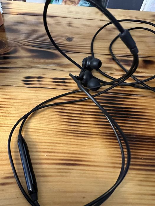 vand casti samsung AKG made vietnam noi