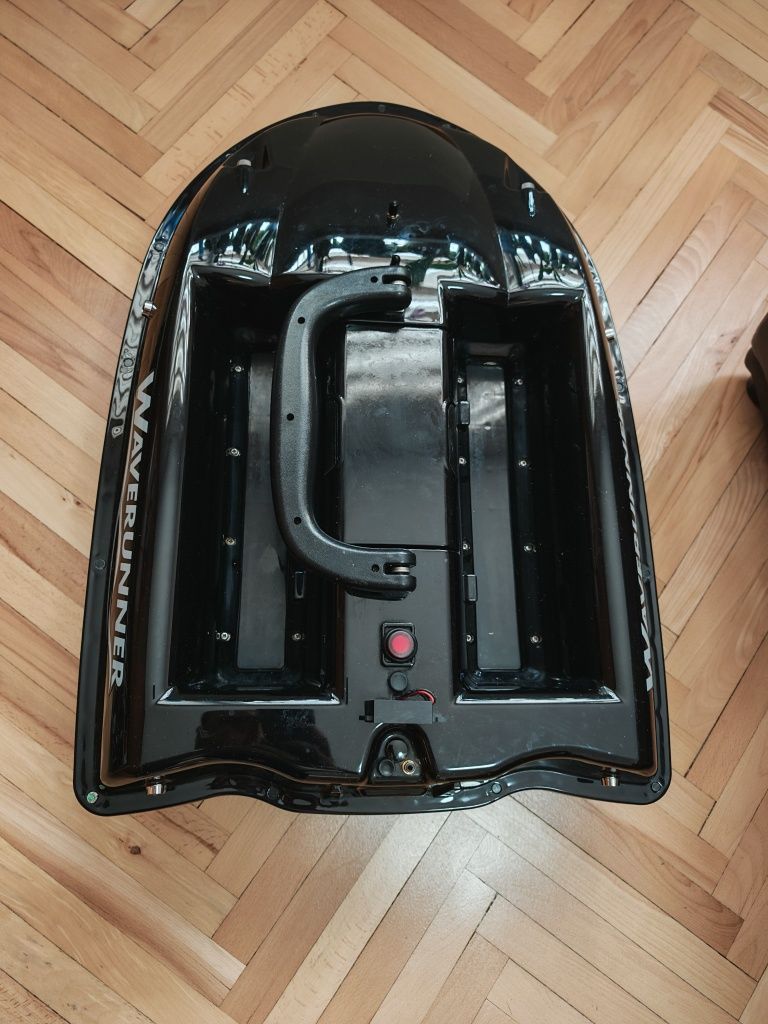 Лодка Waverunner MK3 + сонар Toslon TF650 и X-pilot