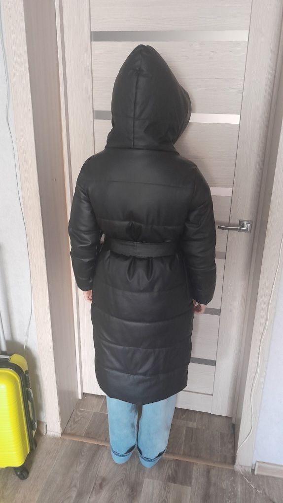 Продам женскую одежду
