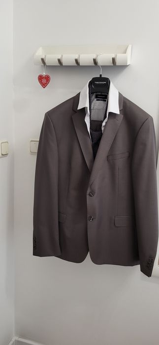 Мъжки костюм марка ,,Теодор"