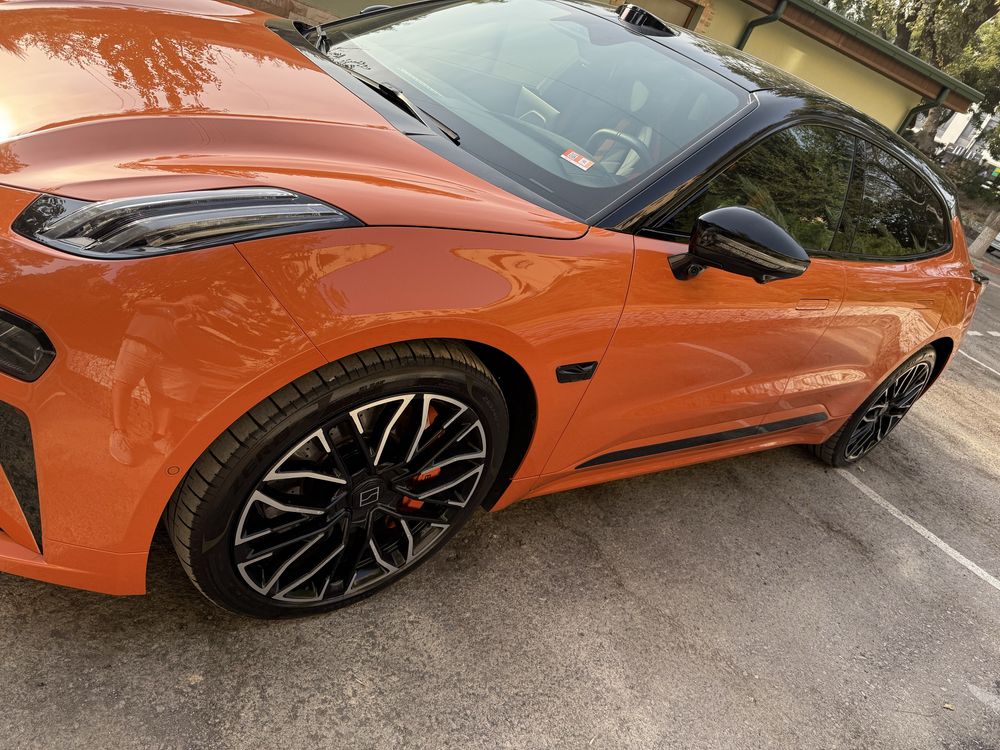 Zeekr 001 Z sport (2025)+ допы на 13 млн сум.