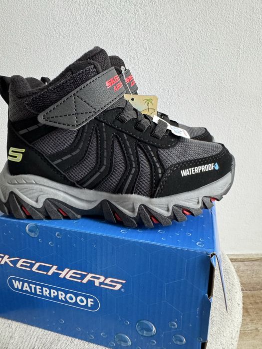 Skechers 27 impermeabile