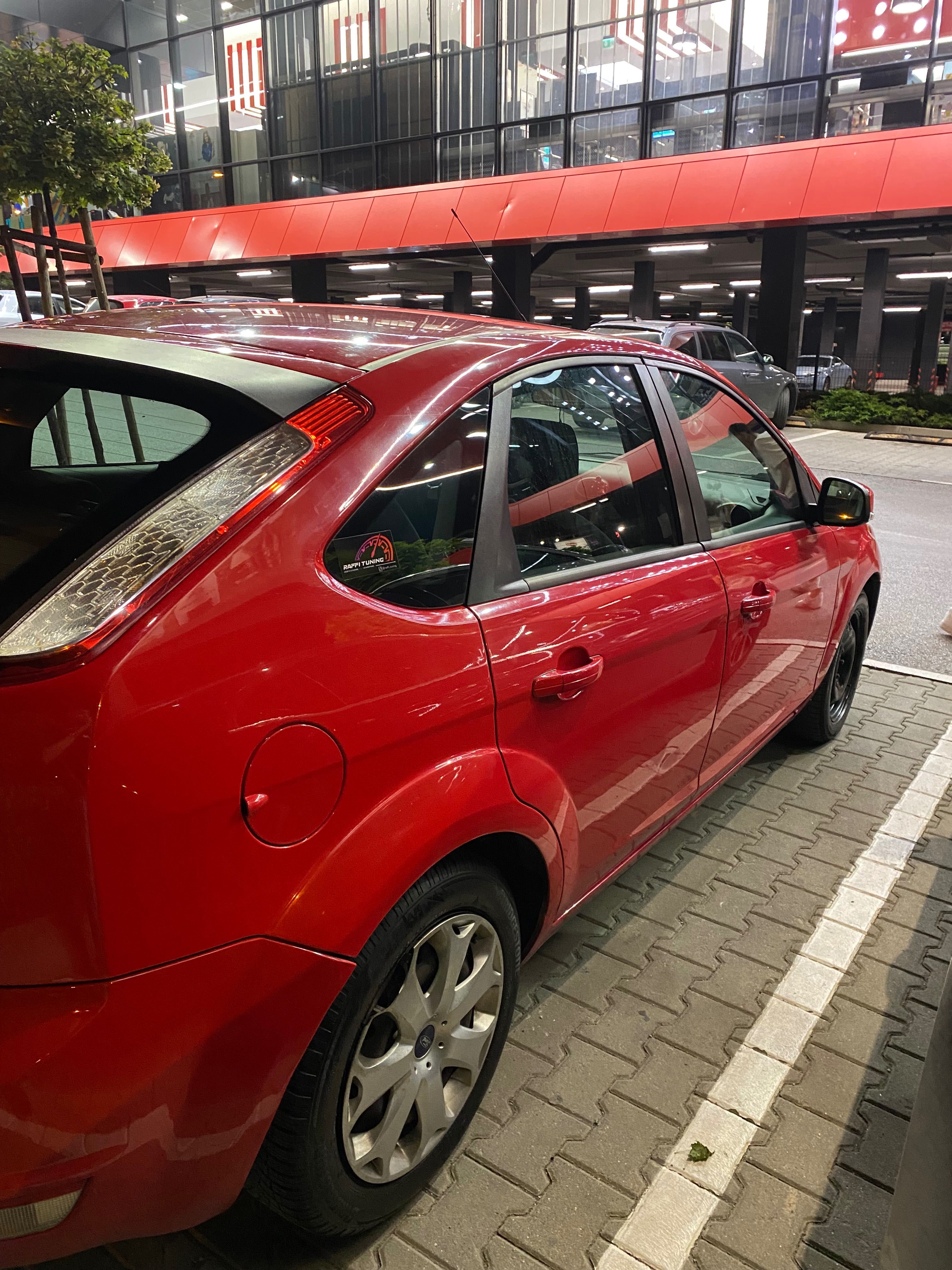 Продавам Ford Focus