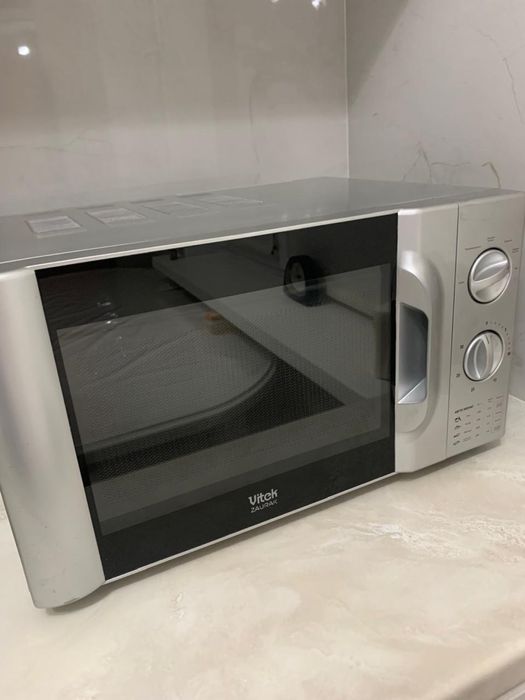 Микроволновка Vitek б/у