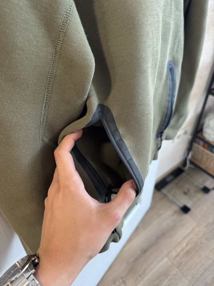 Nike tech fleece  green