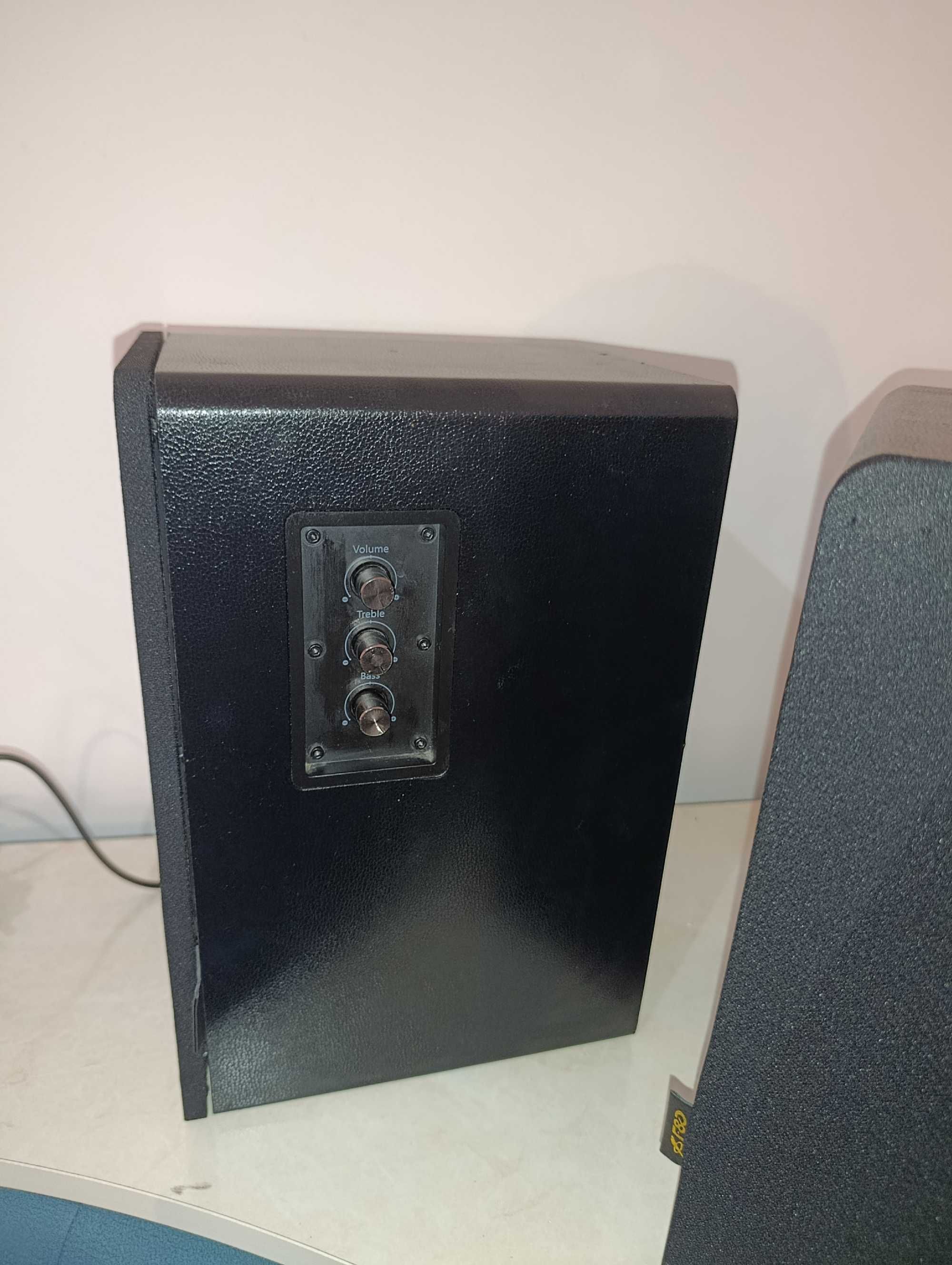 Kolonka F&D model R50 Multimedia speaker 2.0 Output Power (RMS) 31WX2