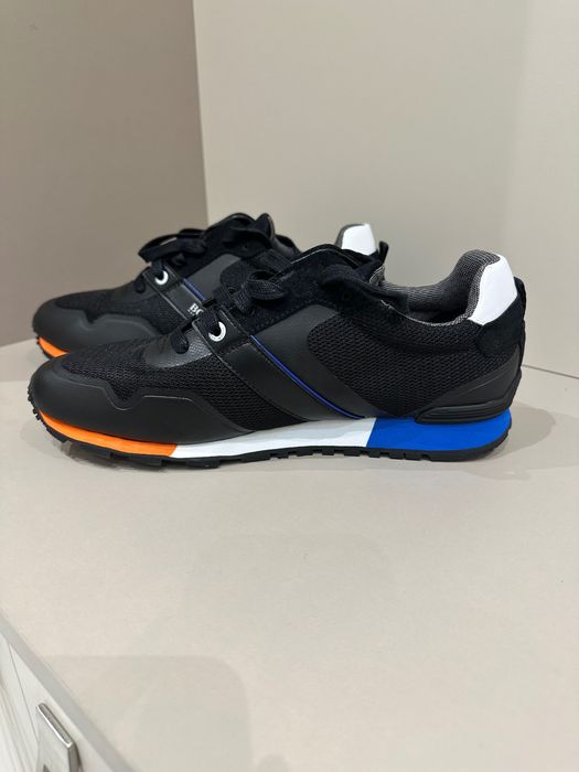 Boss sneakers нови