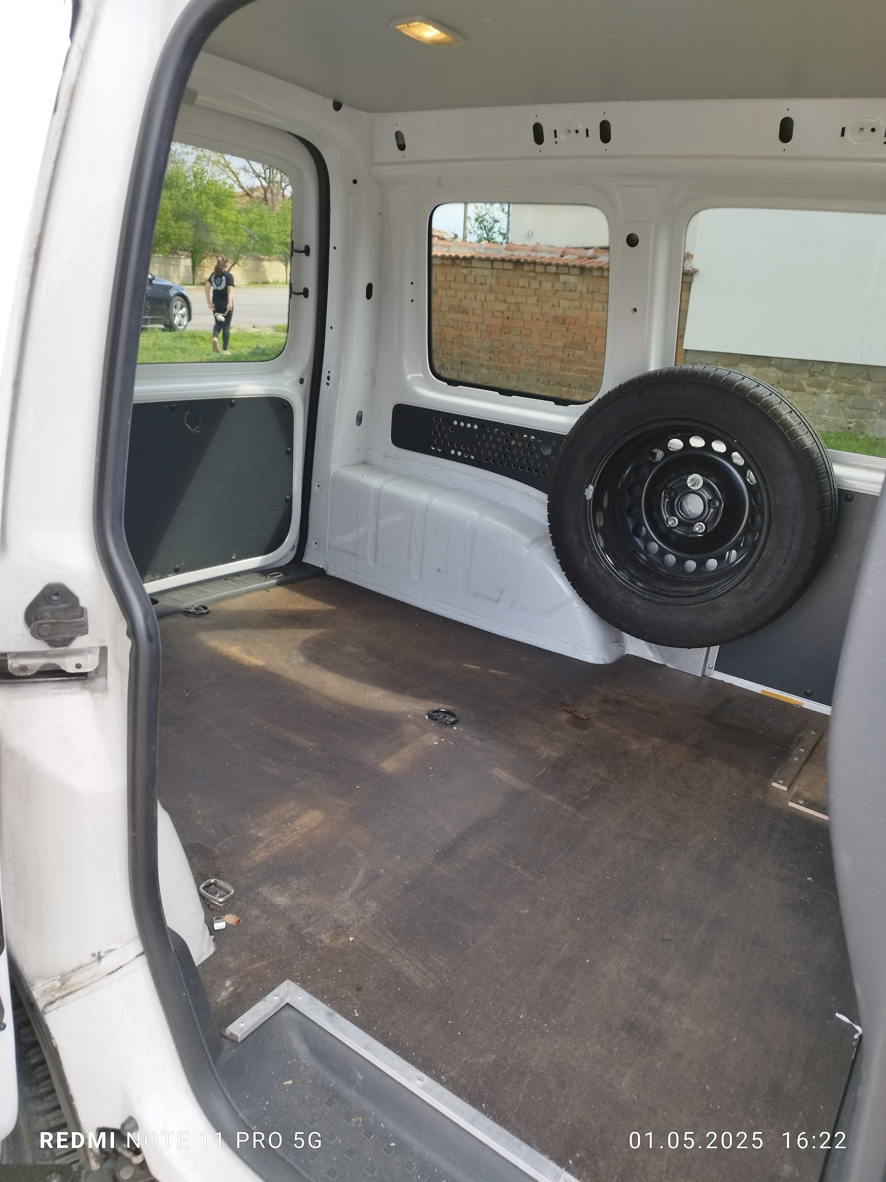 2017 Volkswagen cady cng 6 dsg