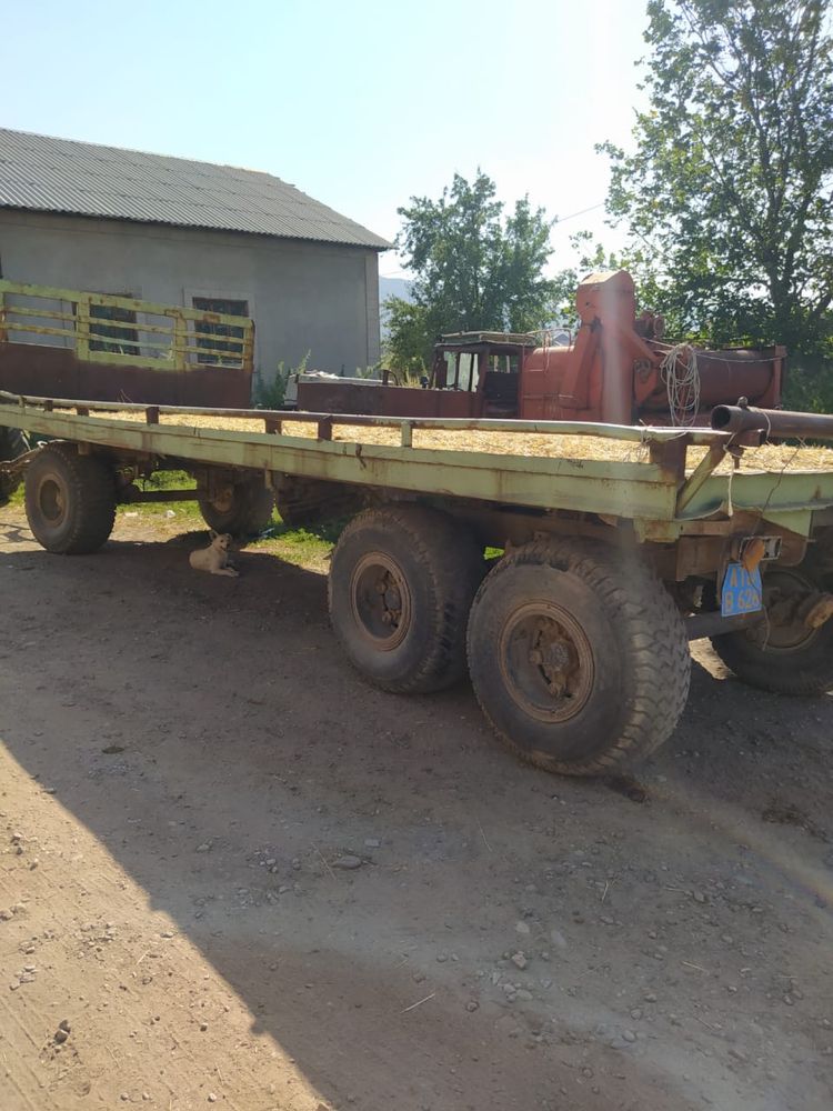 Прицеп 3-ПТС-12.