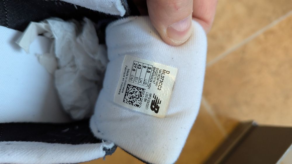 New Balance 373 mărimea 43