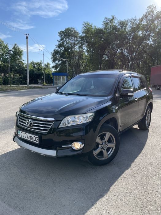 Продам Toyota Rav4