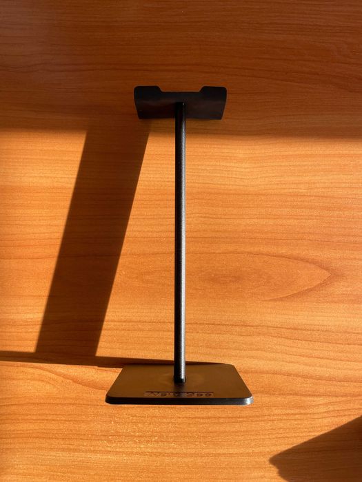 Стойка за Слушалки