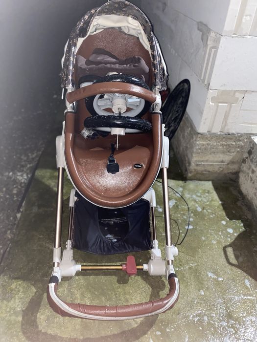 Carucior Hot Mom 3 Piese