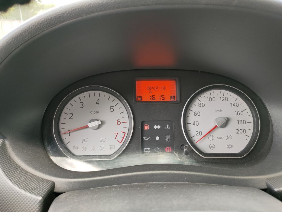 Vând Dacia Logan 1.6+gpl